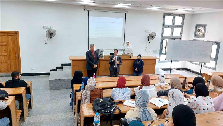 جولة رئيس جامعة بنها