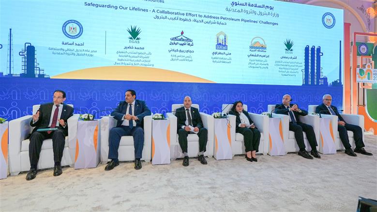 منها حماية خطوط الغاز.. موضوعات على طاولة يوم السلامة بقطاع البترول