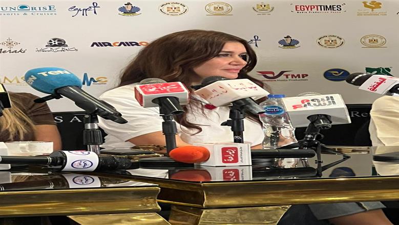 غادة عادل: محمد خان كان نقطة تحول في مسيرتي الفنية