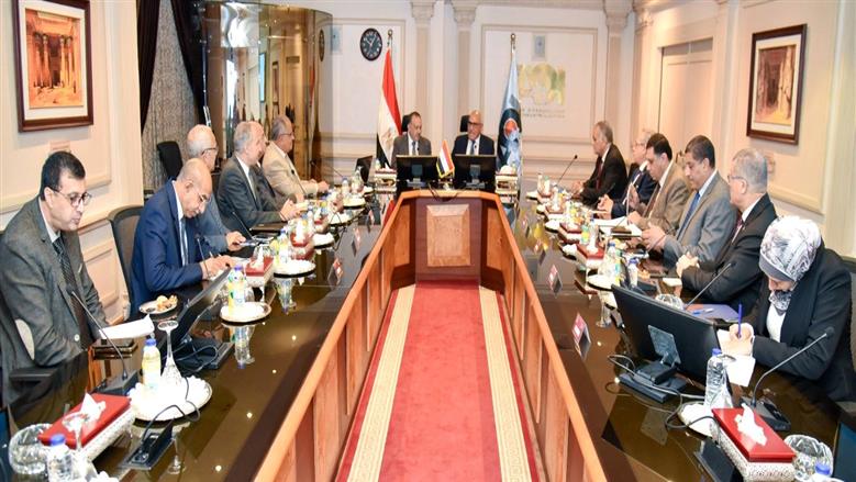 الهيئة العربية للتصنيع تبحث التعاون مع محافظة أسيوط
