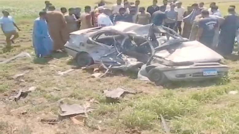 كانوا راجعين من المقابر.. مصرع 4 من أسرة واحدة في حادث تصادم بالمنيا
