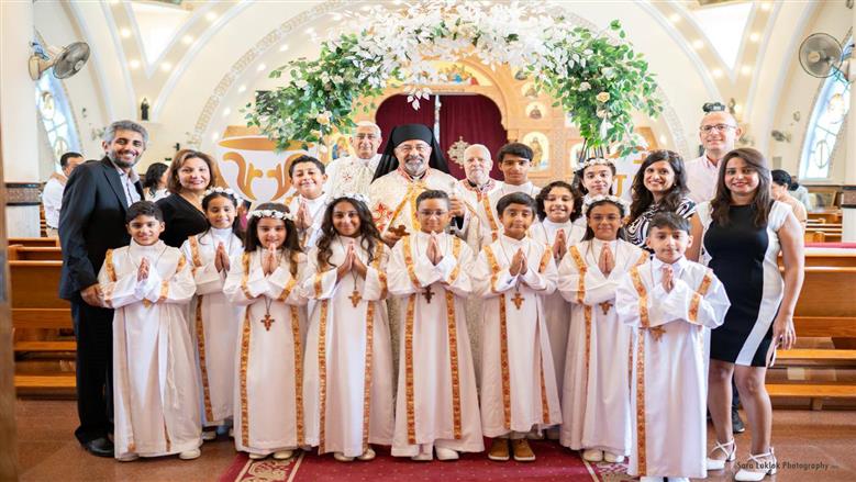 بطريرك الكاثوليك يترأس قداس المناولة الاحتفالية بكنيسة العذراء بالقاهرة الجديدة