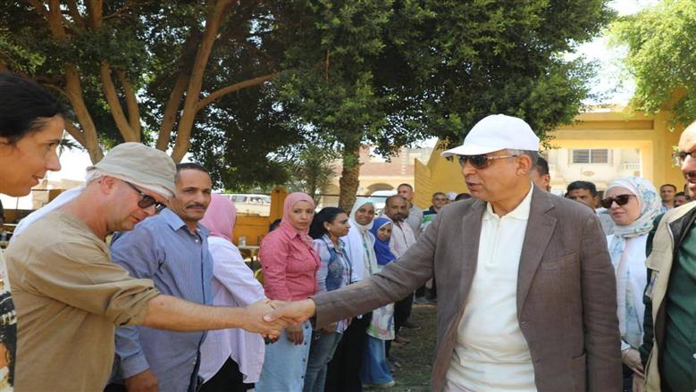 محافظ المنيا يتفقد أعمال البعثة الأجنبية المشتركة بمنطقة آثار زاوية سلطان