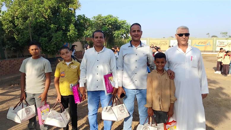 تكريم 3 أطفال ومعلمهم بالمنوفية