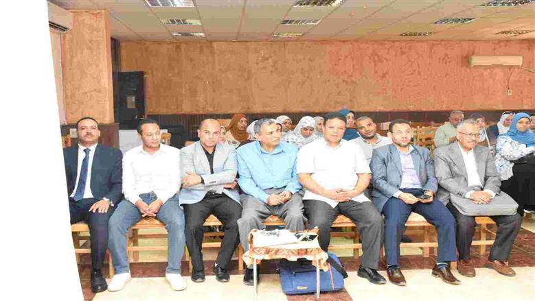 جامعة أسوان تطلق أولى دورات تطوير مهارات التدريب
