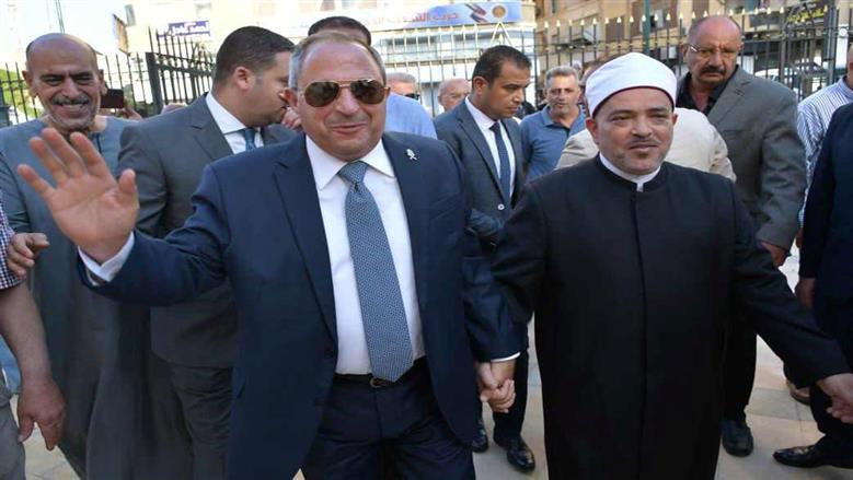 محافظ بورسعيد يحتفل بذكري المولد النبوي الشريف 