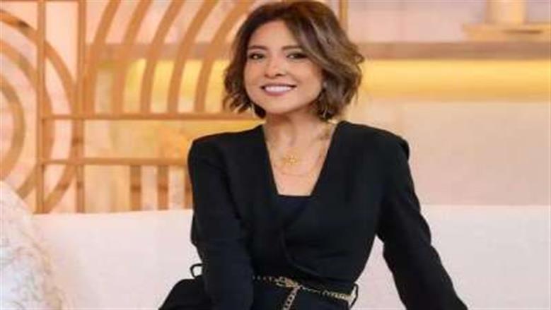 مي كساب تروج لأغنية «من غير رجالة» بفيلم «آخر رجل في العالم»