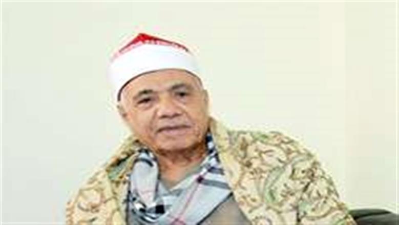 نقيب القراء: العضوية وارتداء الزى الأزهرى من شروط تلاوة القرآن فى الأماكن العامة