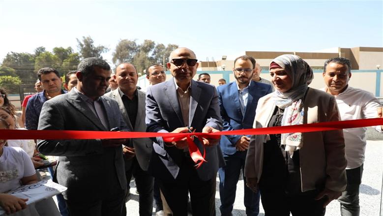 محافظ المنيا يفتتح مركز طب الأسرة بقرية إتليدم بمركز أبوقرقاص