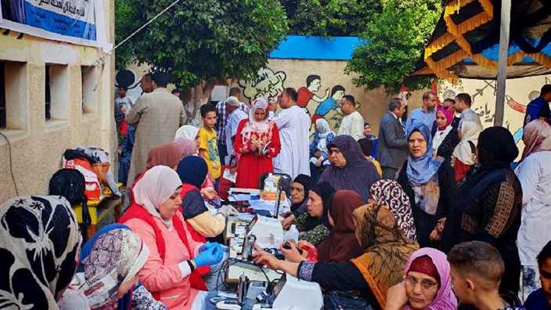قافلة طبية شاملة لعزبة أبو وافي بالمحلة لخدمة الأهالي في مختلف التخصصات