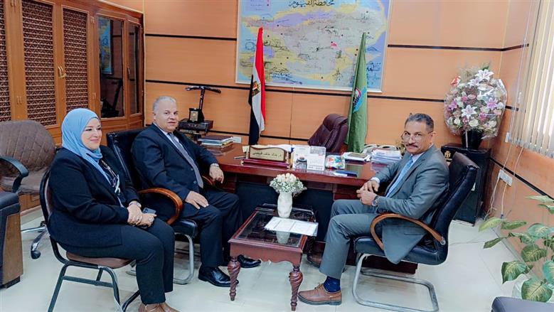مدير التفتيش والرقابة بالتربية والتعليم يتفقد مدارس الفيوم