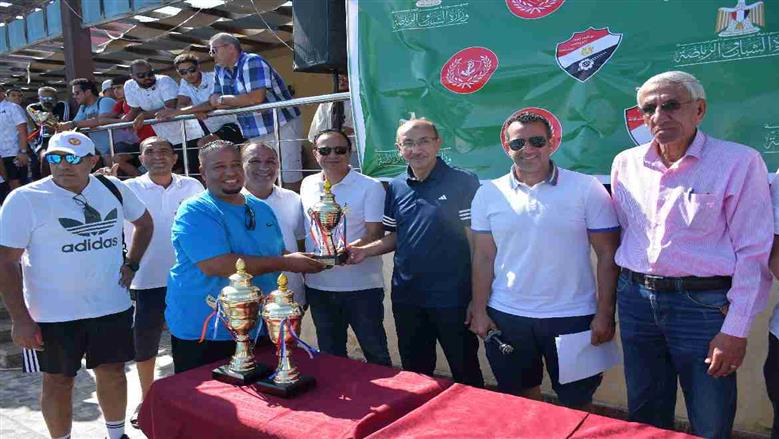 بطولة الشركات للسباحة