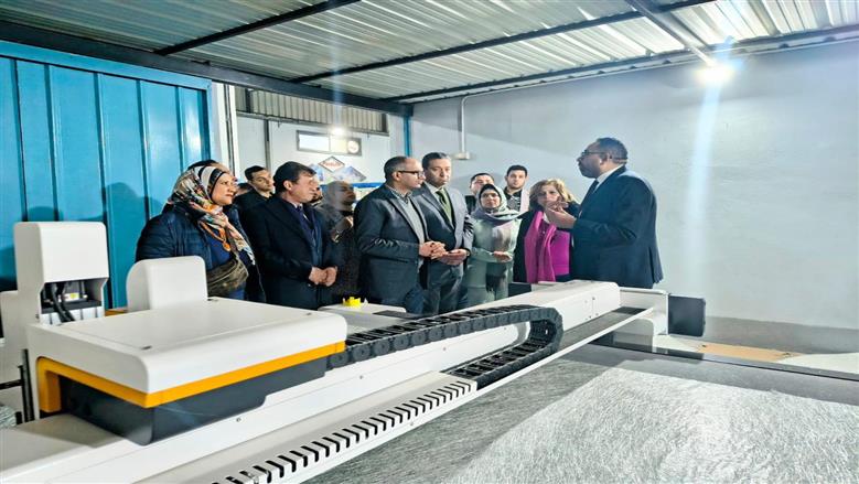 نائب وزير الإسكان يتفقد مصنعا للمنتجات المرتبطة بأنظمة تحلية مياه البحر في دمياط