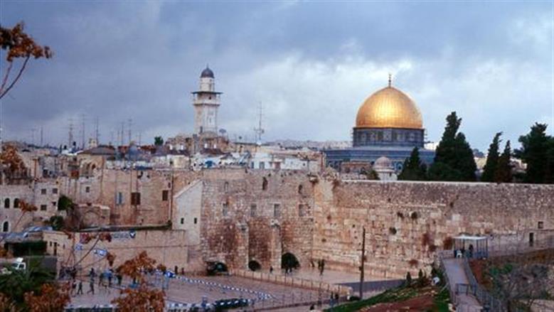 متحدث القدس المحتلة: خطة إسرائيلية ممنهجة لفرض السيادة على المدينة وطمس هويتها