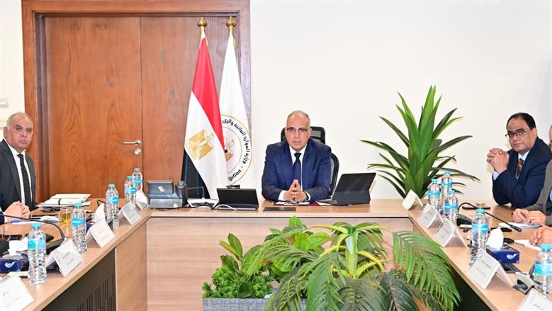 وزير الري: رفع جاهزية المجاري المائية للتعامل مع السيول والأمطار الغزيرة