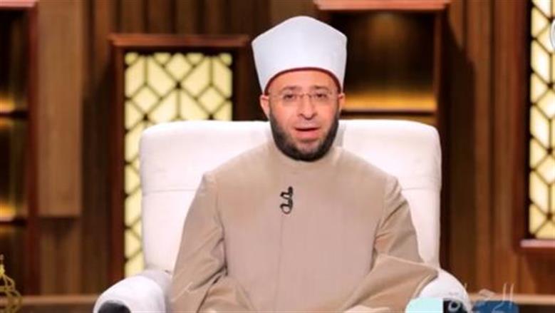 وزير الأوقاف يوجه بصرف مكافأة 10 آلاف جنيه لعاملي مسجد