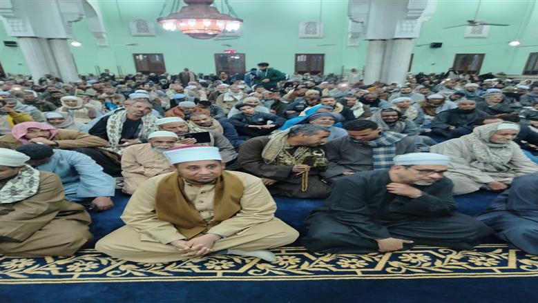 ساحة الشيخ الطيب بالقرنة تحتفل بمولد السيدة زينب رضي الله عنها في أجواء إيمانية وروحانية
