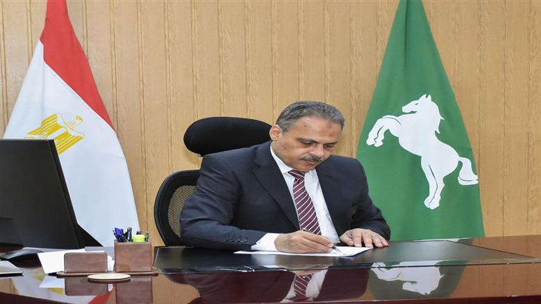 محافظ الشرقية يعتمد جدول امتحانات الفصل الدراسي الأول للمرحلة الإعدادية