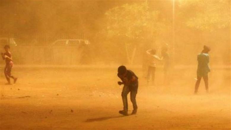 درجات حرارة منخفضة ورياح شديدة.. نصائح مهمة لمرضى حساسية العيون