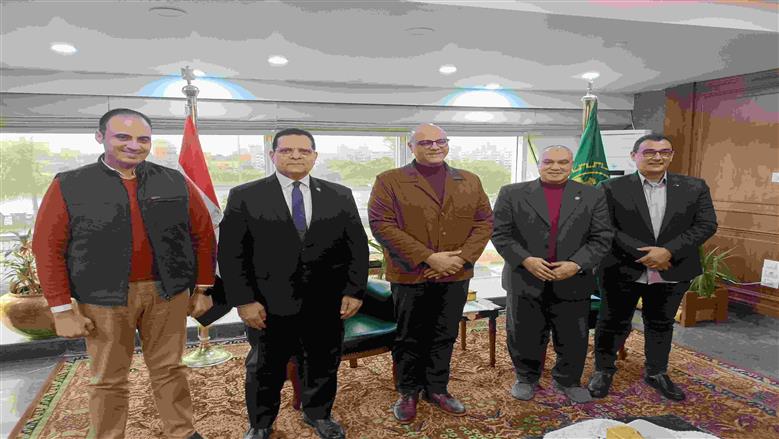 لقاء محافظ القليوبية