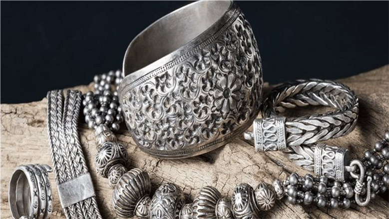 سعر الفضة اليوم الخميس 15-1-2026 محليا وعالميا لمختلف الأعيرة