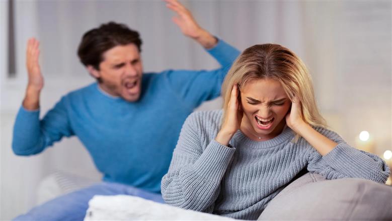 بسبب مصروفات حلاقة الأطفال.. سيدة تقيم دعوى نفقة غير مسبوقة أمام محكمة الأسرة