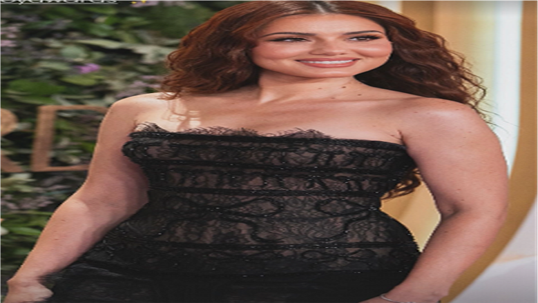 بـ«الأحمر والأسود».. فنانات يتألقن على ريد كاربت مهرجان joy awards 2026