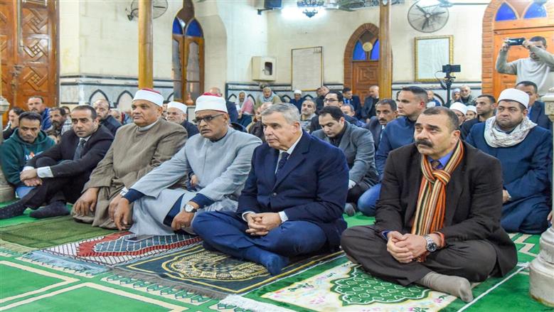محافظ الإسكندرية خلال الاحتفالية 