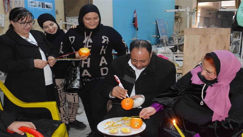 من رمضان للغطاس.. «فانوس المحبة» يجمع عائلتي «أحمد» و«عبدالشهيد»