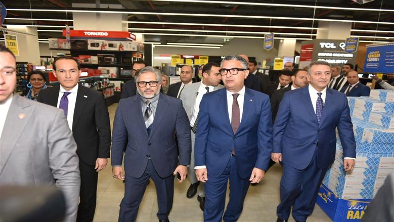  وزير التموين يفتتح فرع «لولو هايبر ماركت» بالتجمع الخامس باستثمارات 500 مليون جنيه