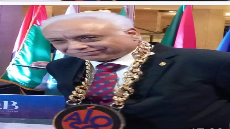 تكريم عالمي لعالم مصري كبير.. محمد عبد الوهاب رجل العام من IASG لجراحة الجهاز الهضمي والأورام