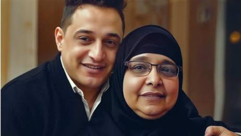 «سندي وضهري وعزوتي».. كيف وصف رضا البحراوي والدته الراحلة؟