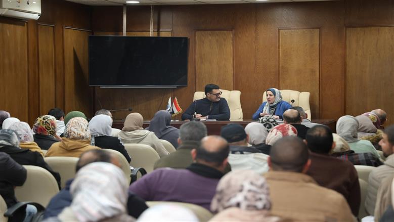 اجتماع رئيس شركة مياه القليوبية