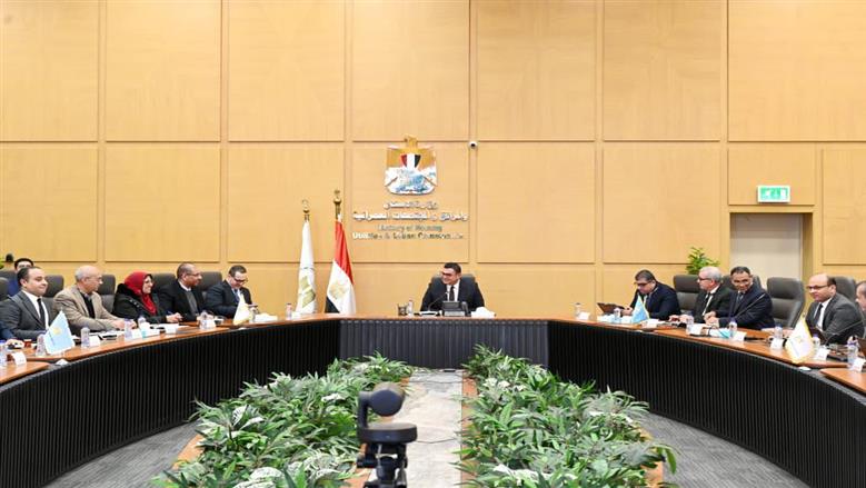 وزير الإسكان يتابع مع «سيتي إيدج» مبيعات العاصمة الجديدة والعلمين ويوجه بتسليم الوحدات