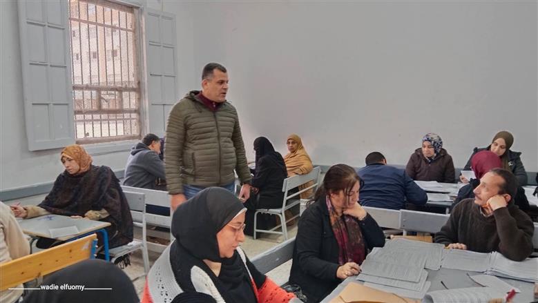 وكيل «تعليم دمياط» يتفقد لجان تصحيح الإعدادية.. مؤشرات النجاح مُطمئنة