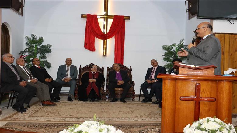محافظ القليوبية يشارك في مراسم تنصيب القس رفيق دويب راعياً للكنيسة الإنجيلية ببنها