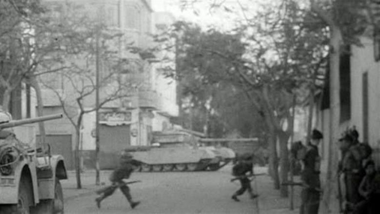 فى يوم 25 يناير 1952 وقعت معركة الإسماعيلية بين قوات الشرطة المصرية وقوات الاحتلال البريطانى، وأسفرت عن استشهاد 56 شرطياً وإصابة نحو 73–80 آخرين، بينما كانت القوات البريطانية تضم حوالى 7000 جندى مدعومين بست دبابات فى مواجهة 880 شرطياً بأسلحة خفيفة. هذه الملحمة البطولية أصبحت فيما بعد عيد الشرطة فى مصر.