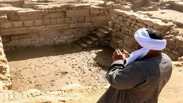 تفاصيل اكتشاف بحيرة مقدسة بالأقصر.. الأولى من نوعها في معبد الكرنك