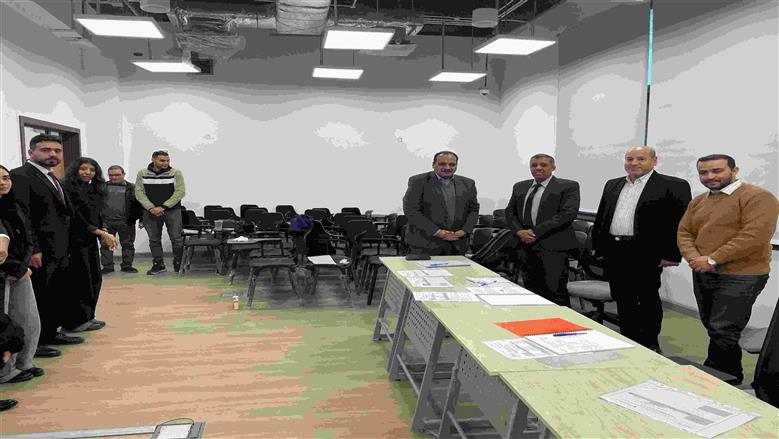 رئيس جامعة بنها الأهلية يتفقد مناقشات مشاريع تخرج أول دفعة بكلية الهندسة