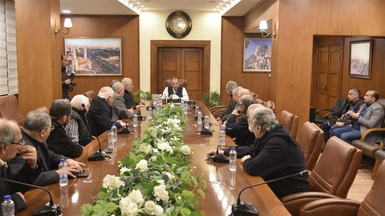 محافظ بورسعيد يلتقي قدامي الرياضيين 