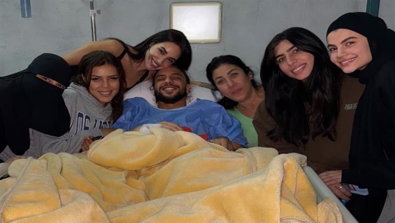 المنتج محمد السباعي يخضع لعملية جراحية.. وزوجته آية سماحة: «حبة up وحبة down»