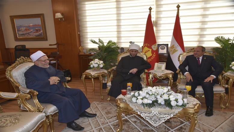 محافظ بورسعيد يستقبل وزير الاوقاف