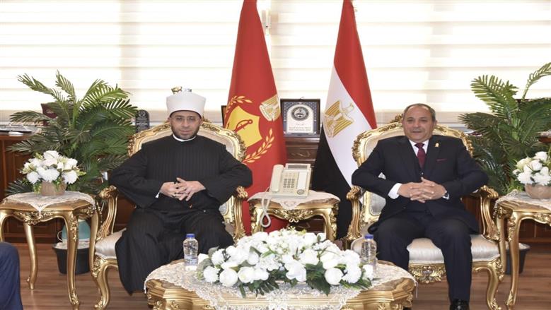 محافظ بورسعيد يستقبل وزير الاوقاف