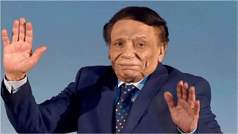 ظهور عادل إمام في مقطع تسجيلي أثناء حفل «المتحدة» لإطلاق دراما رمضان 2026