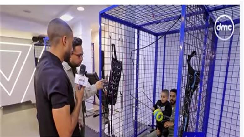 «مصر تستطيع» يسلط الضوء على قصة نجاح علاج طفل أردني من الشلل النصفي