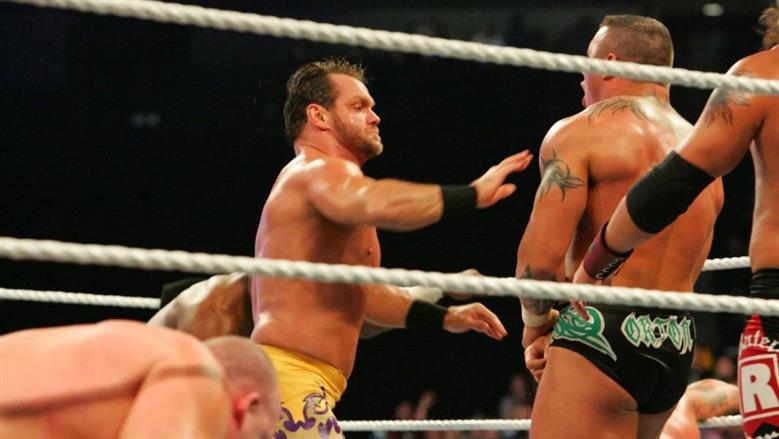 تفاصيل جديدة في واقعة نجم WWE قاتل أسرته.. هذا آخر ما فعله