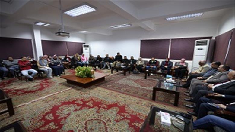 اجتماع رئيس شركة مياه الشرب مع قطاع الإعلام وخدمة العملاء