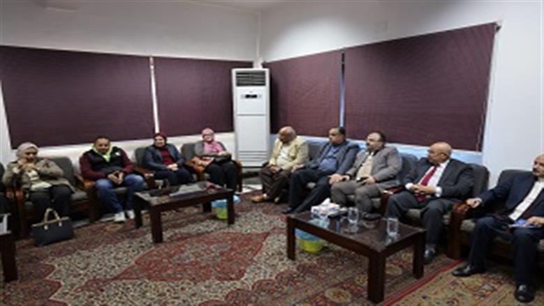 اجتماع رئيس شركة مياه الشرب مع قطاع الإعلام وخدمة العملاء