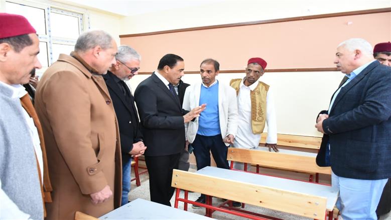 محافظ مطروح خلال افتتاح أعمال تطوير وتوسعة مدرسة أحمد عرابي بقرية المتانة بدينة النجيلة 