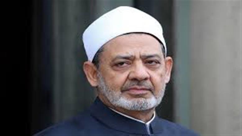 شيخ الأزهر يهنئ العلَّامة أبو موسى بفوزه بجائزة الملك فيصل لخدمة الإسلام